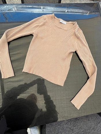 Pull fin