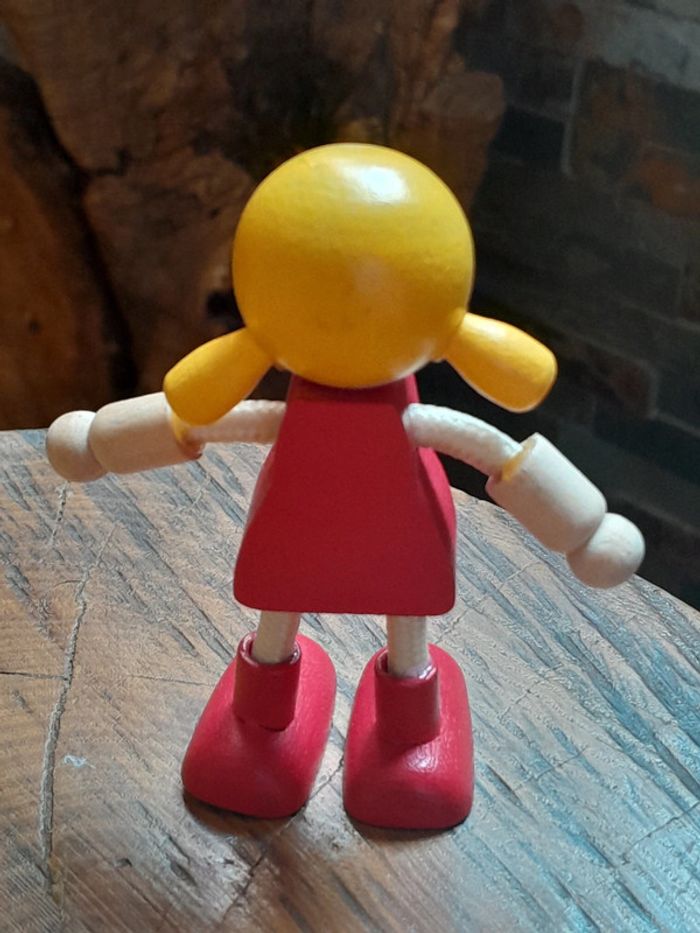 Petite poupée articulée C1 - photo numéro 2