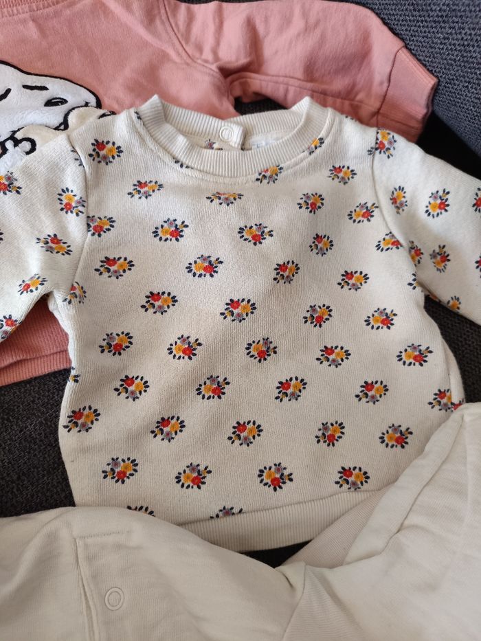 Lot de 5 pulls fille 6 mois - photo numéro 5