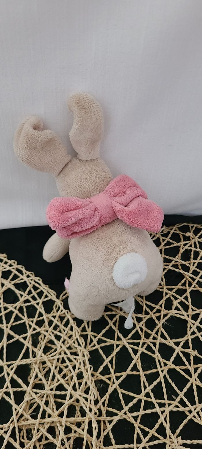 Doudou peluche lapin beige rose fleur Oscarine Noukie's 20 cm - photo numéro 3