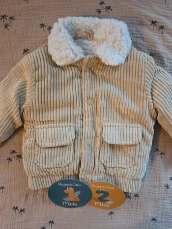 Veste bébé en velours côtelé beige doublée sherpa – 12 mois (74 cm