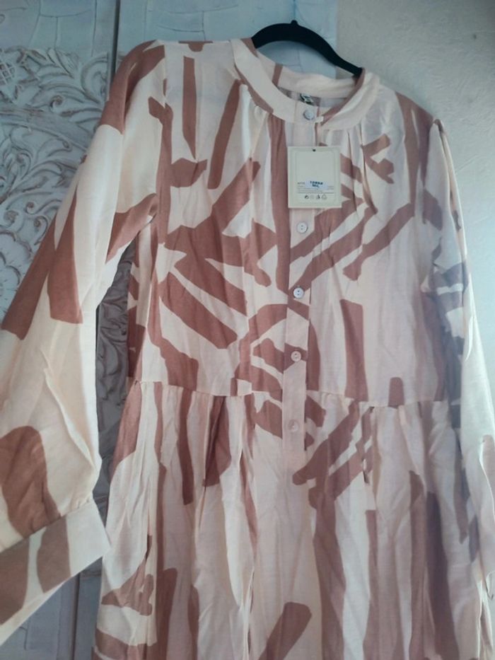 Robe longue imprimée taille M/L - Tendance et confortable - photo numéro 2