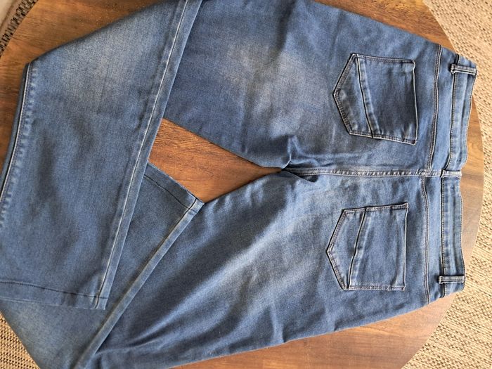 JEAN FEMME taille 44 - photo numéro 4