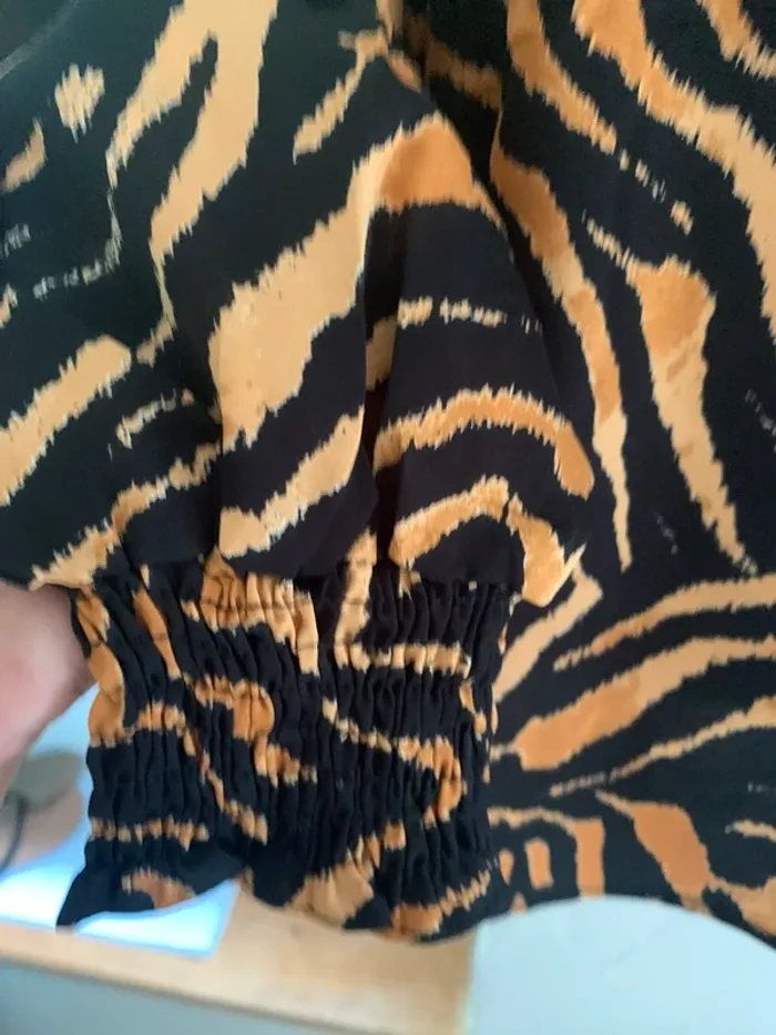 Blouse Unika paris effet tigre manches longues taille M-L - photo numéro 7