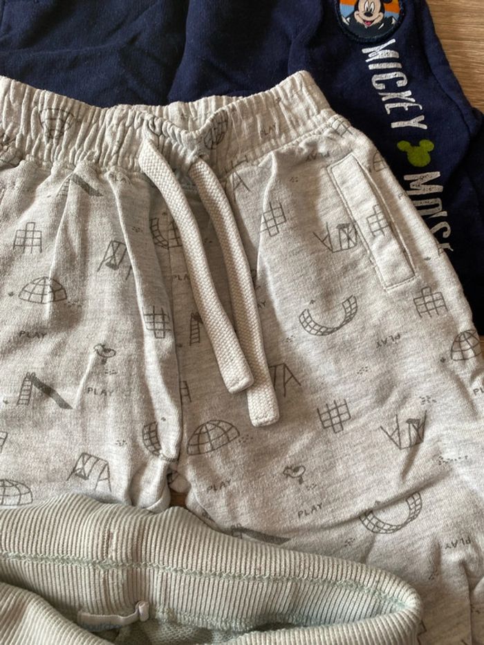 Lot 3 joggings 6 mois - photo numéro 3