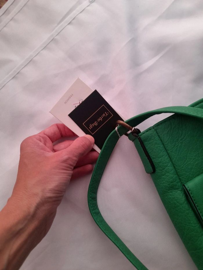 Sac bandoulière vert neuf avec étiquette 🏷 - photo numéro 7