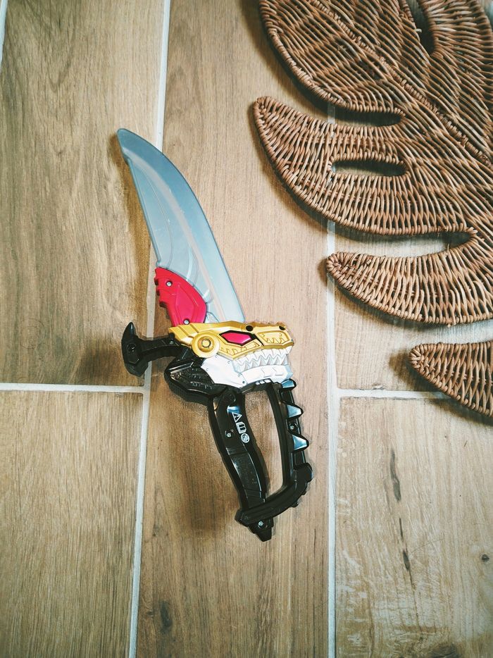 🙅Power rangers dino fury épée rouge noir du ranger Gold marque hasbro - photo numéro 2