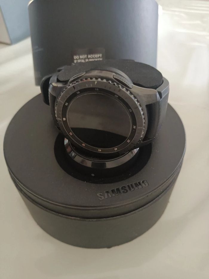 Montre Samsung gear S3 frontier - photo numéro 2