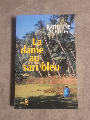 La Dame au sari bleu Katherine Scholes, Florence Hertz (Traduction)