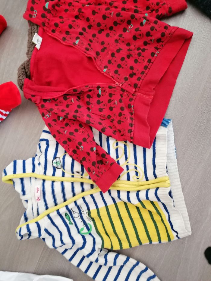 Lot 24 mois vêtements garçon bon état - photo numéro 3