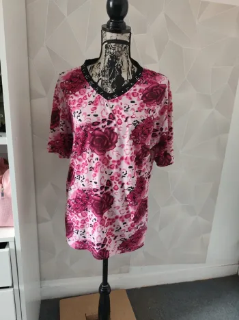 T shirt a fleurs