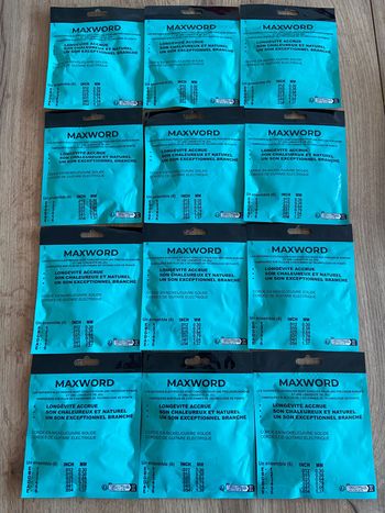 Lot de 12 sets de Cordes de guitare électrique Maxword