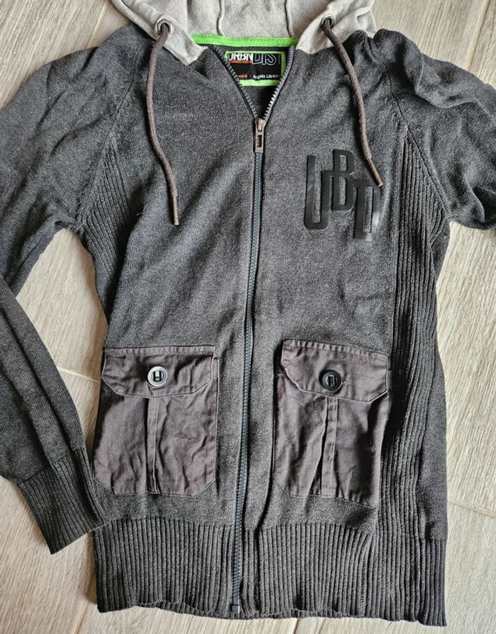 Sweat a capuche taille S - photo numéro 2