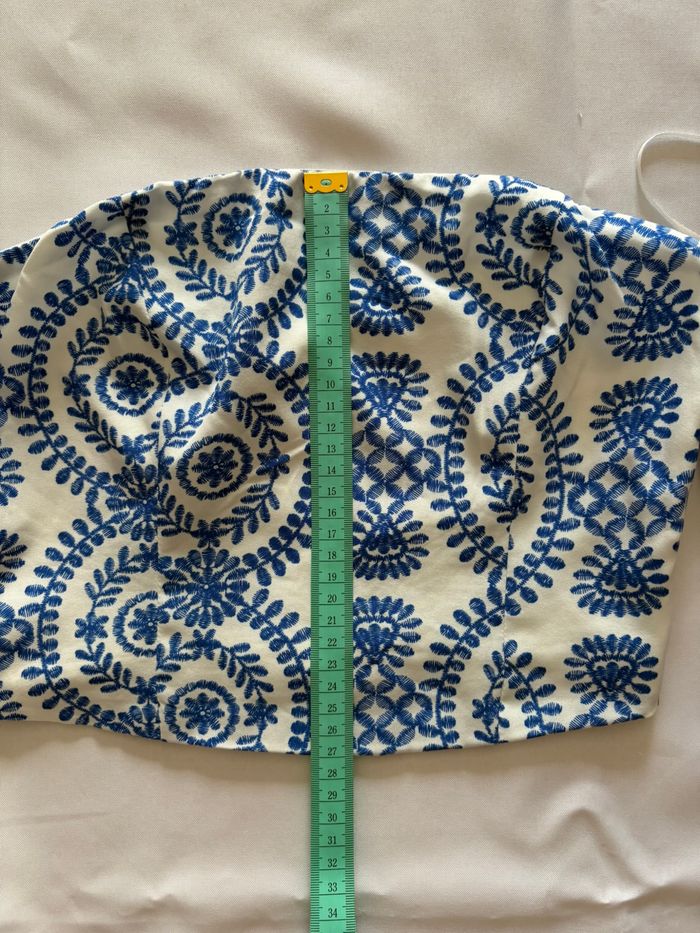 Top blanc à manches longues et épaules dénudées avec motif bleu - Amisu - S/36 - photo numéro 6
