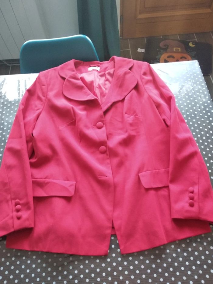 Tailleur veste/jupe droite - photo numéro 2