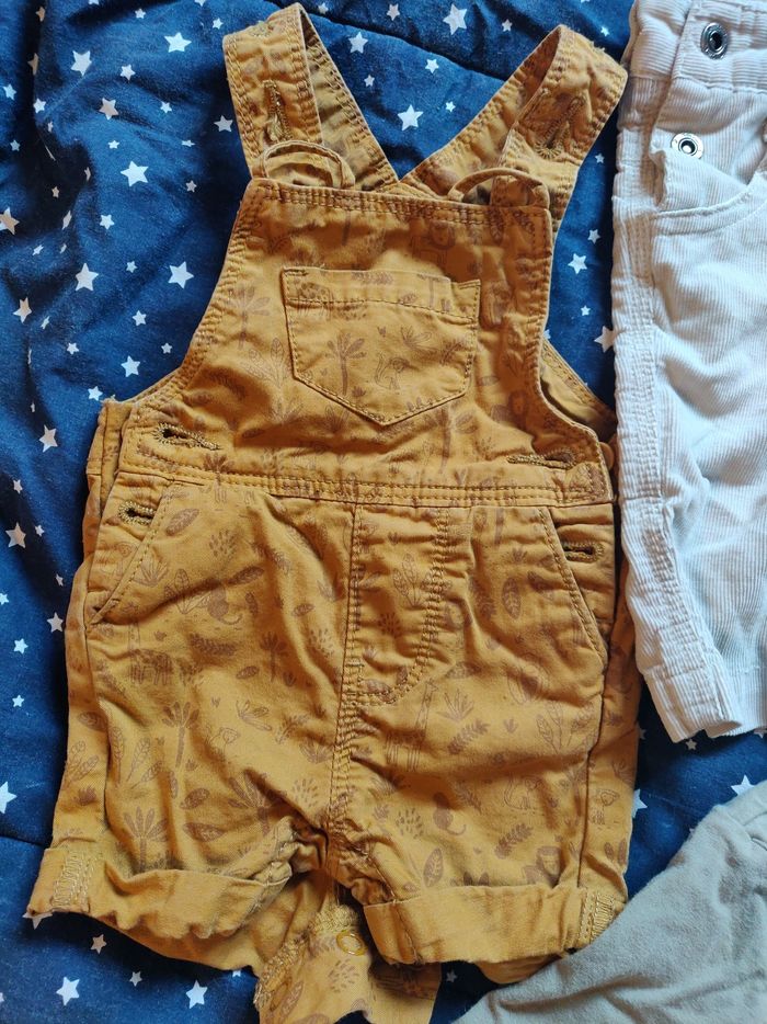 Lot de vêtements garçon taille 1 mois. - photo numéro 3