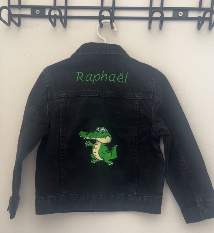 Veste en jeans personnalisée brodée