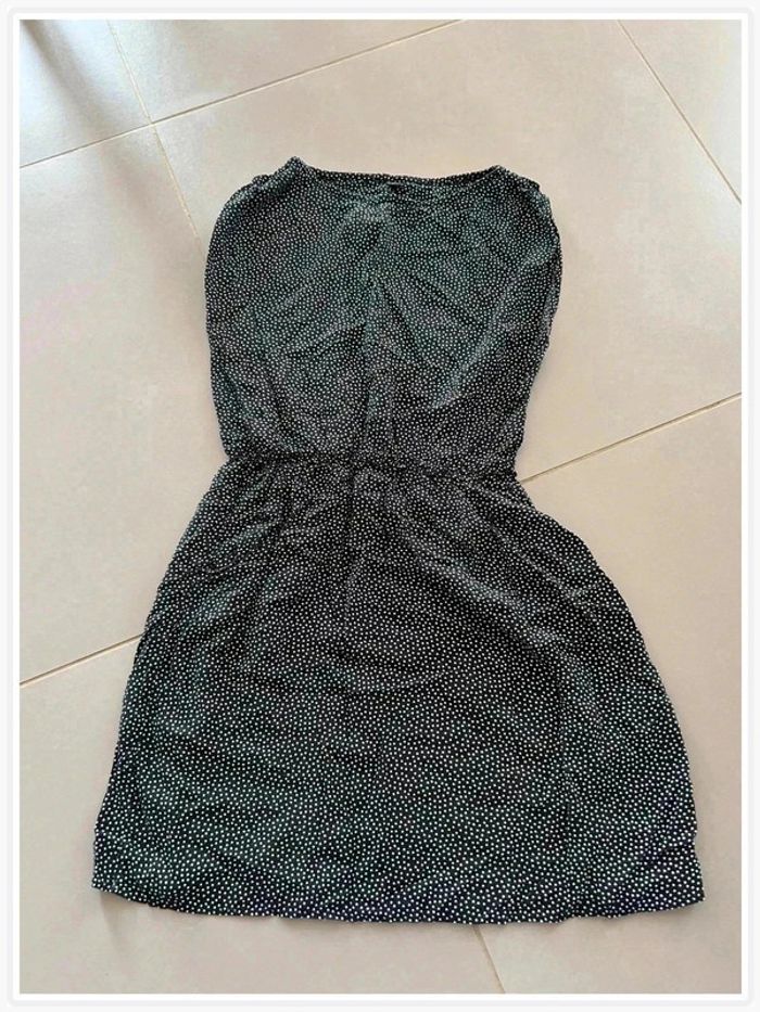 Robe à pois noir, pimkie