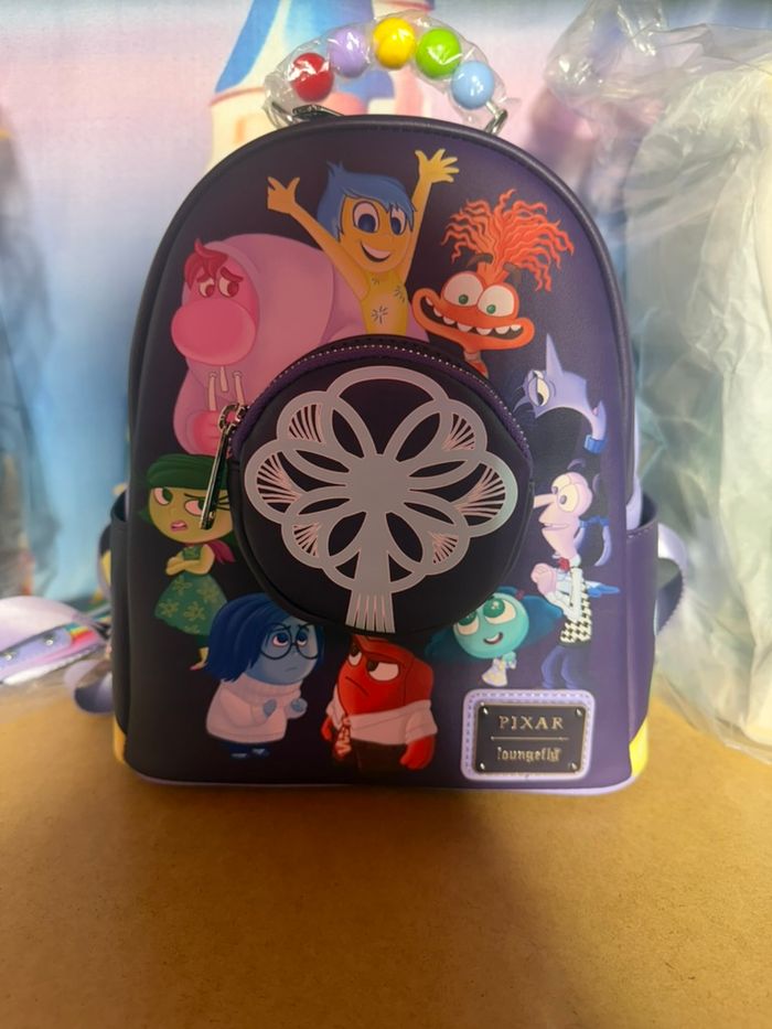 Loungefly vice versa