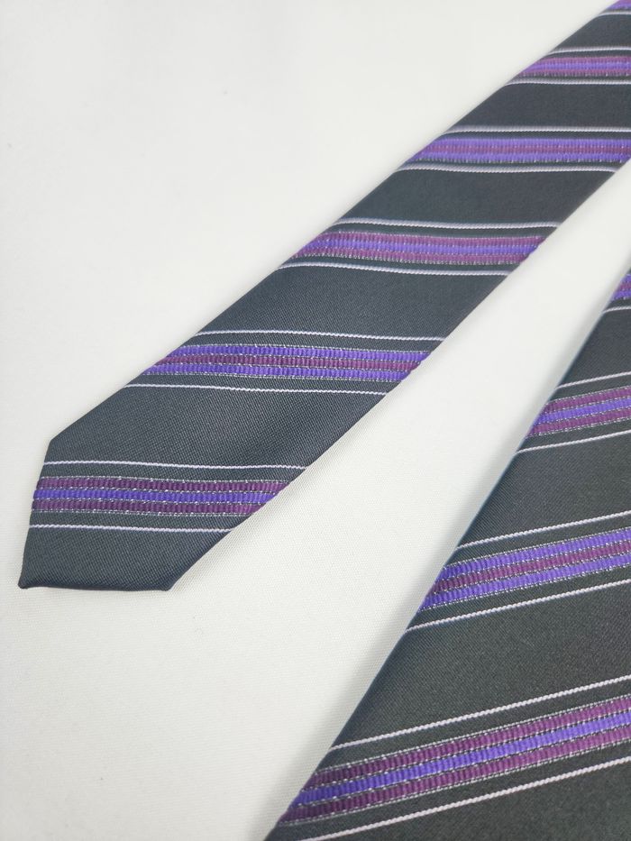 Cravate Homme 8th Avenue - Rayures Noir & Violet - Élégant - photo numéro 3