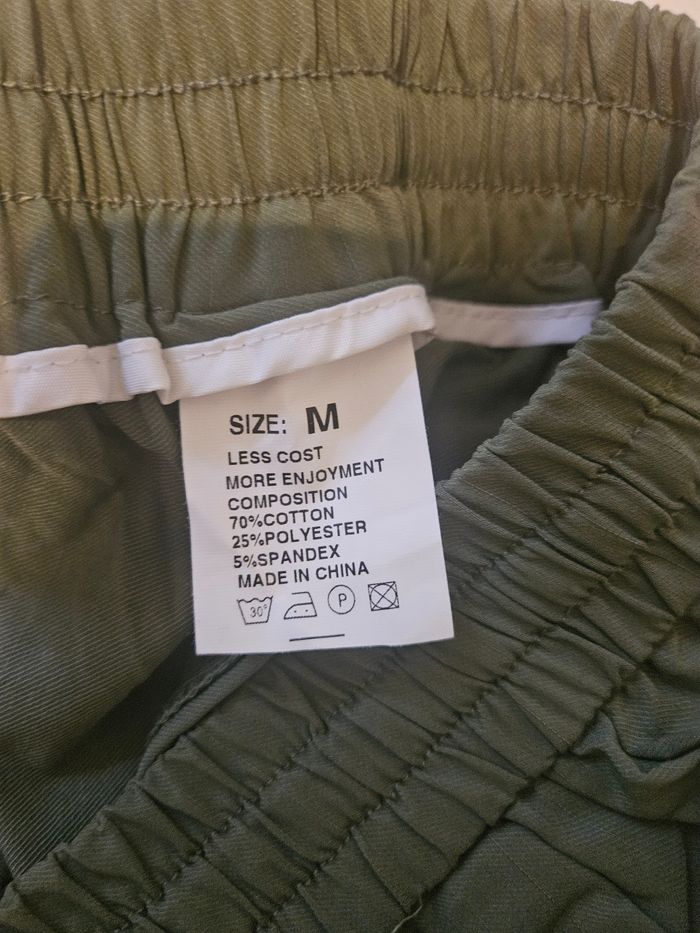 Jogging essentials M neuf - photo numéro 4