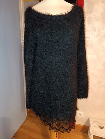 Sublime pull chaud avec dentelle en bas taille 40/42