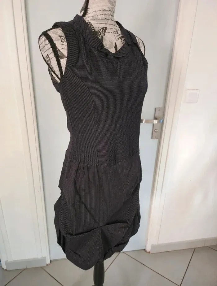 Superbe Robe noire habillé de marque Patrice Breal rt de taille 40 - photo numéro 2