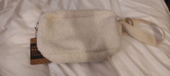 Petit sac fourrure  style mouton