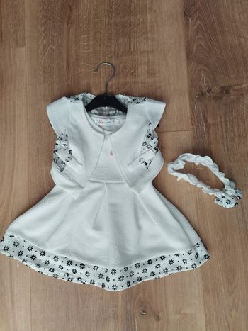 Robe blanche 12mois