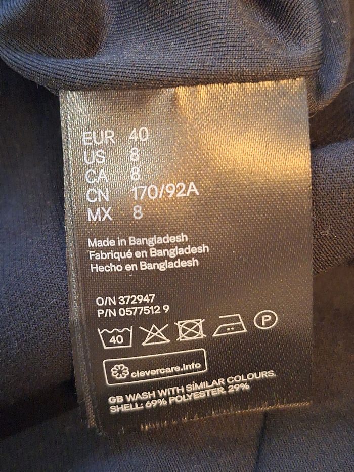 Robe noire - photo numéro 6