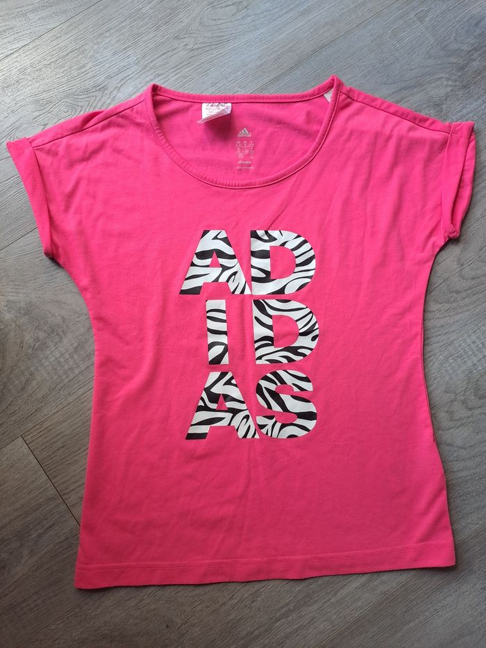 Tshirt femme Taille M adidas
