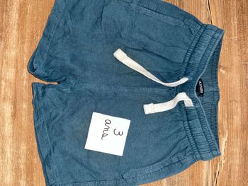 Short 3 ans