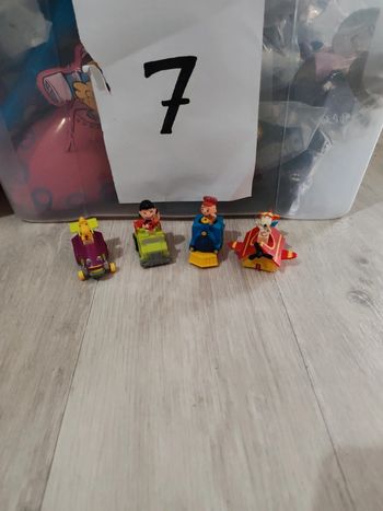 Set peanuts