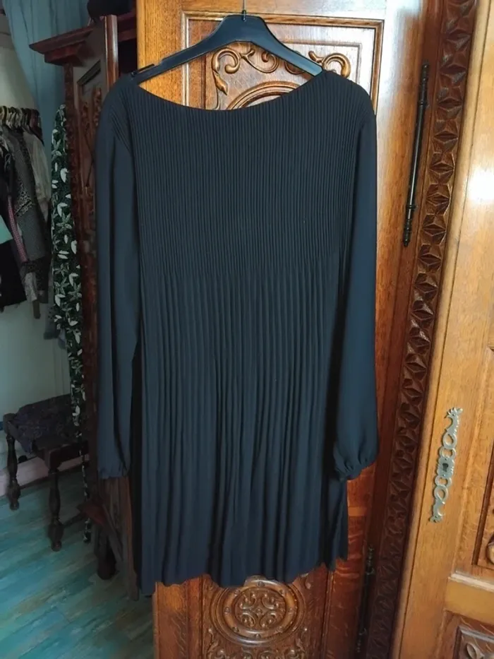 Robe plissée manches en voile - photo numéro 5