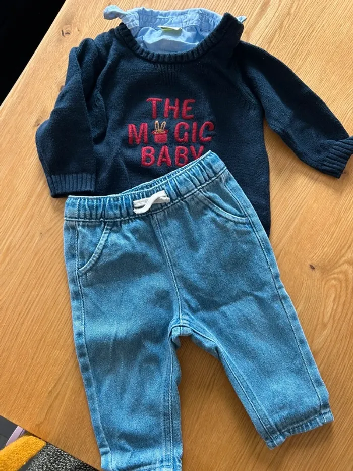 Ensemble bébé garçon 9 mois – Pull marine brodé avec col de chemise + Jean clair - photo numéro 2
