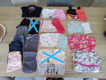 Lot vêtements  bébé fille 2 ans 24 mois printemps été  23 pièces
