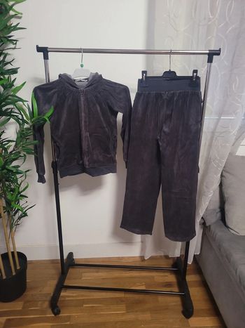 Ensemble gris