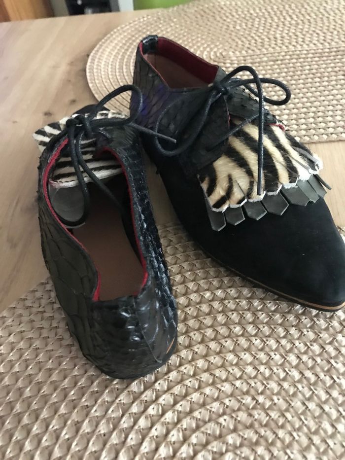 Mocassins en daim et cuir couleur noire et zébrée - photo numéro 3