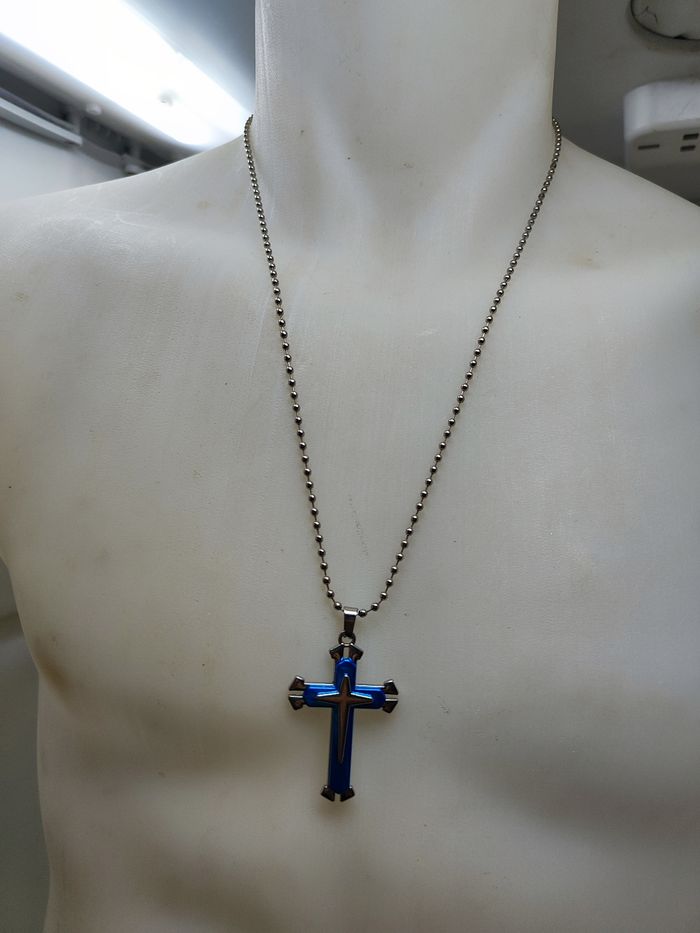 Superbe collier pour homme