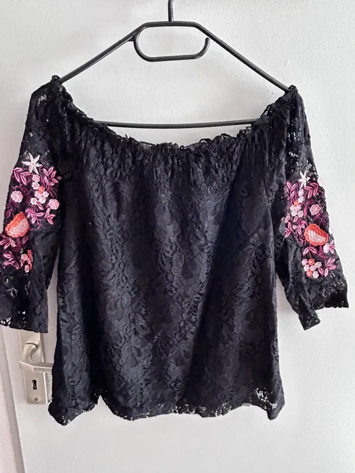 Blouse dentelle
