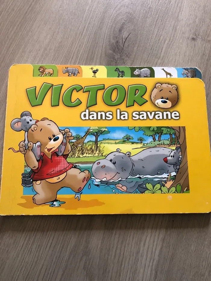 Victor dans la savane