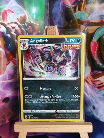 Angoliath holo rare 178/264 poing de fusion