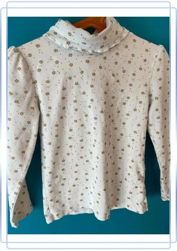 Joli tshirt col roulé 6 ans tape à l'oeil