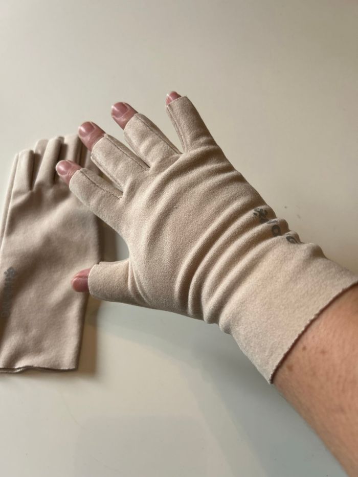 Mitaines CHAUDES pour femme NEUVES couleur rose - photo numéro 5