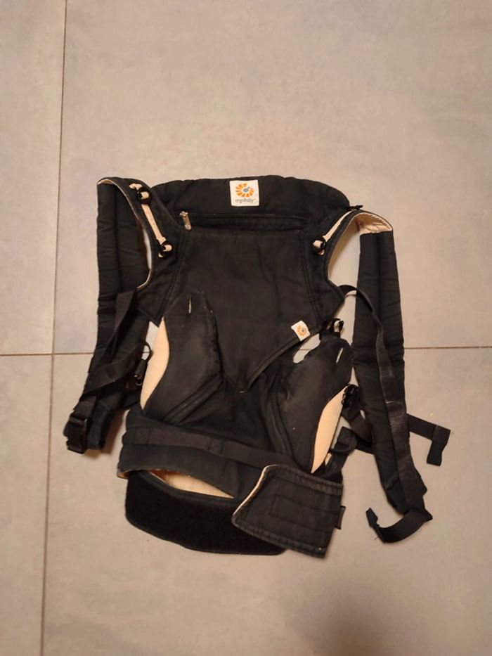 Porte bebe Physiologique Ergobaby Omni 360 Noir et Camel