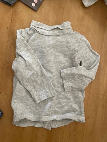 Tee shirt manche longue col roule kiabi 9 mois