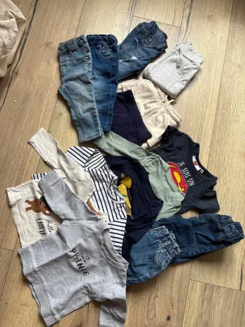Lot vêtement bébé