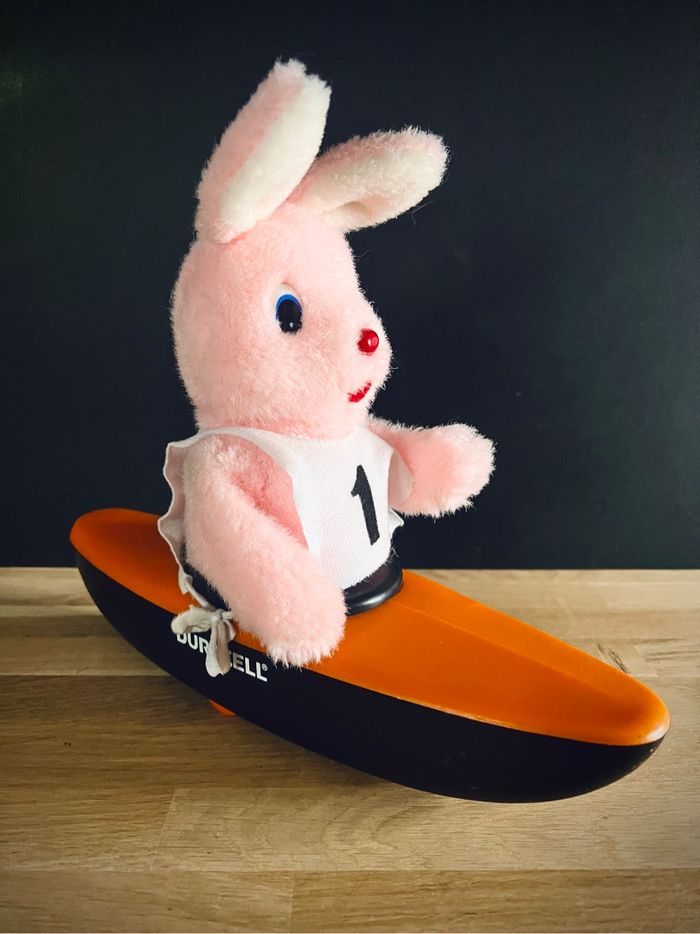 Lapin Duracell - Jouet publicitaire à piles Duracell lapin canoé
