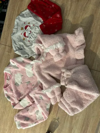 Lot 3 pyjamas deux pièces chaud 12/18 mois