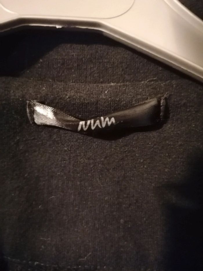 Veste noire - photo numéro 3